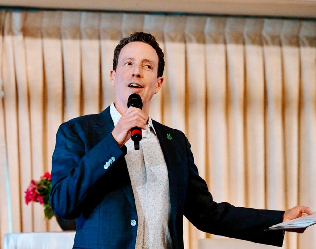 Adam Growe, Host